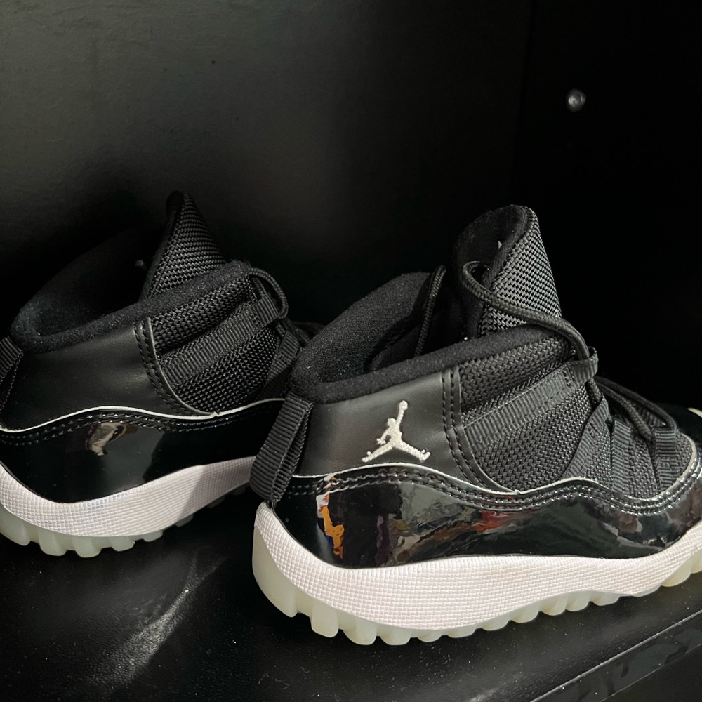 Nike Air Jordan 11 retro- toddler